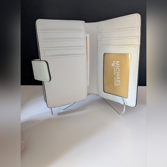 NWT Michael Kors Fuschia Jet Set Crossbody Bag and Matching Wallet Set - Picture 6 of 16